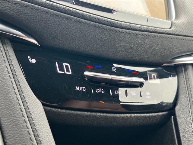 used 2021 Cadillac XT5 car, priced at $27,009