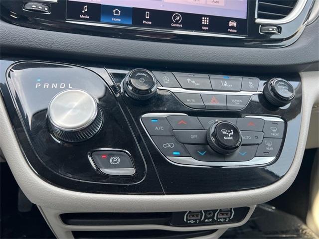 used 2023 Chrysler Pacifica car, priced at $24,633