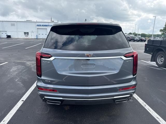 used 2022 Cadillac XT6 car, priced at $42,412