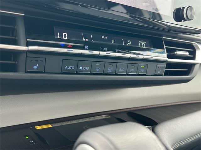 used 2023 Toyota Sienna car, priced at $46,552