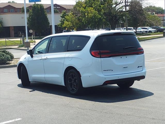 used 2024 Chrysler Pacifica Hybrid car, priced at $35,991