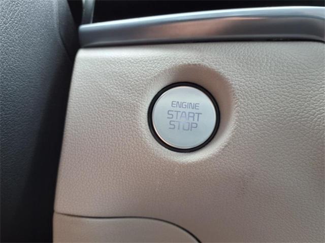 used 2025 Kia Sorento car, priced at $39,847