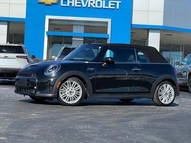 used 2024 MINI Convertible car, priced at $31,363