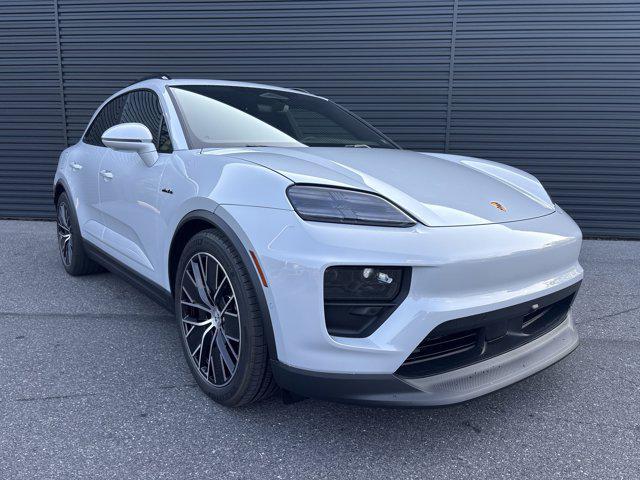 new 2025 Porsche Macan car