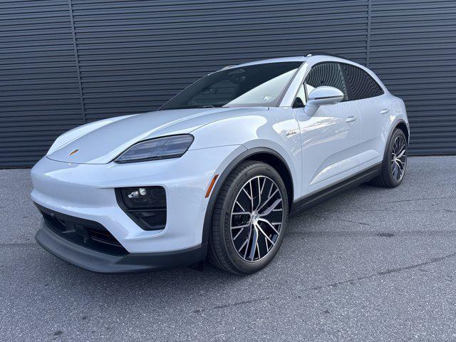 new 2025 Porsche Macan car