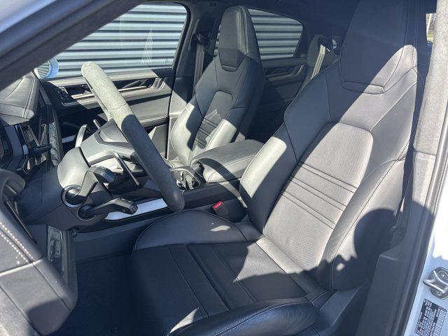 new 2025 Porsche Cayenne car, priced at $171,280