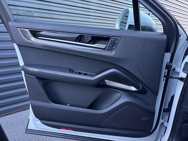 new 2025 Porsche Cayenne car, priced at $171,280