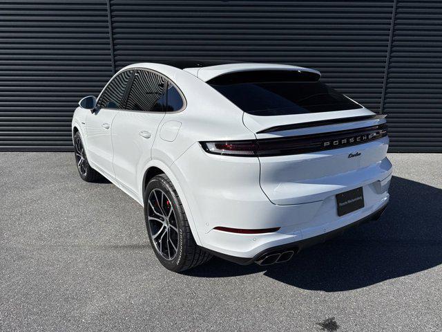 new 2025 Porsche Cayenne car, priced at $171,280