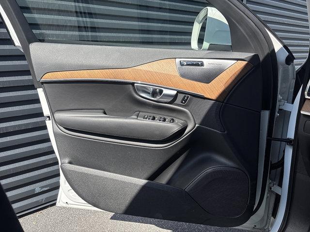 used 2024 Volvo XC90 Recharge Plug-In Hybrid car, priced at $47,000