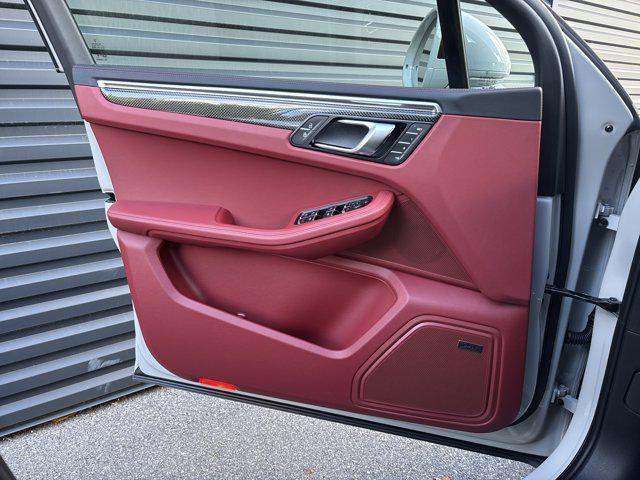 new 2026 Porsche Macan car