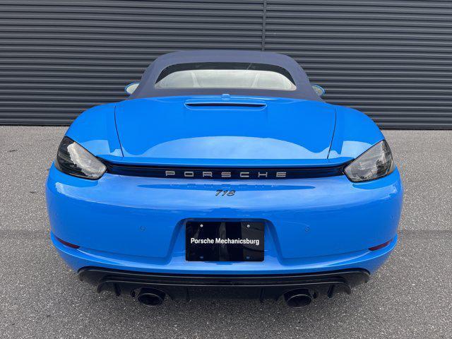 new 2025 Porsche 718 Boxster car