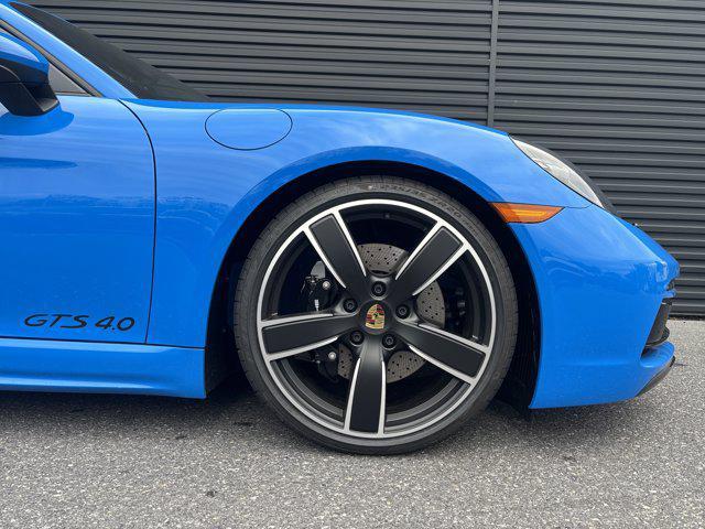 new 2025 Porsche 718 Boxster car