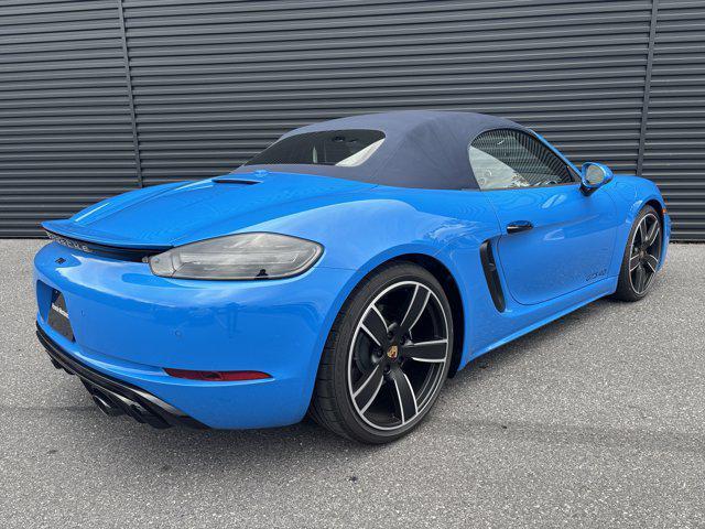 new 2025 Porsche 718 Boxster car