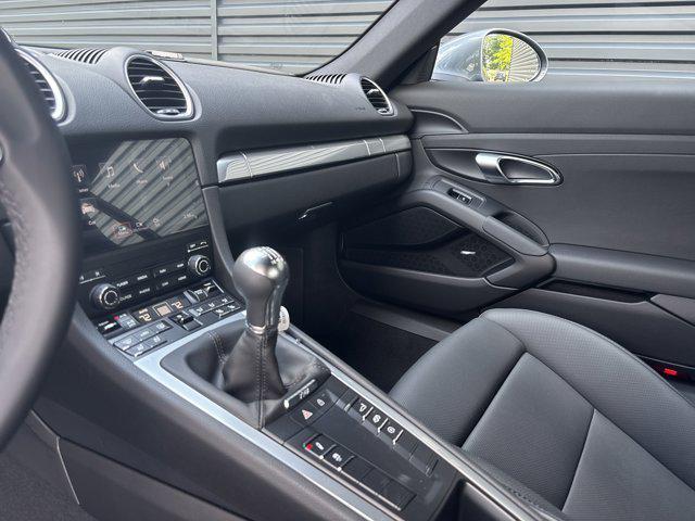 new 2025 Porsche 718 Cayman car