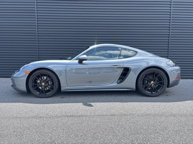 new 2025 Porsche 718 Cayman car