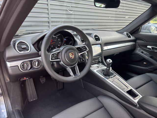 new 2025 Porsche 718 Cayman car