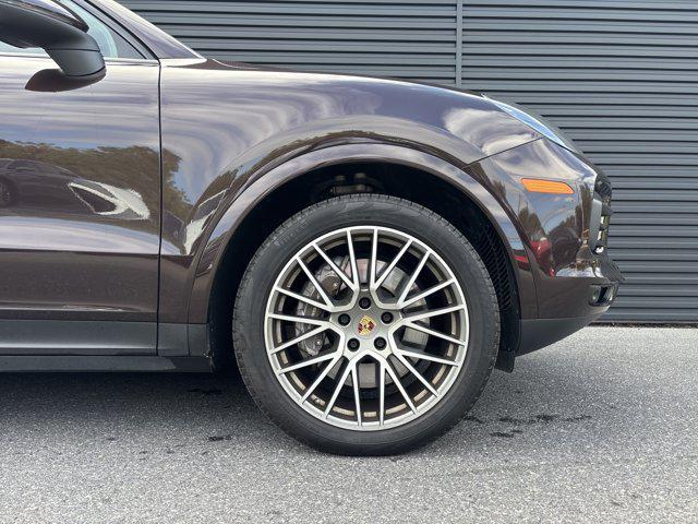 used 2022 Porsche Cayenne car, priced at $65,097
