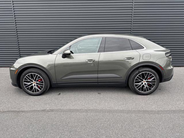 new 2025 Porsche Macan car