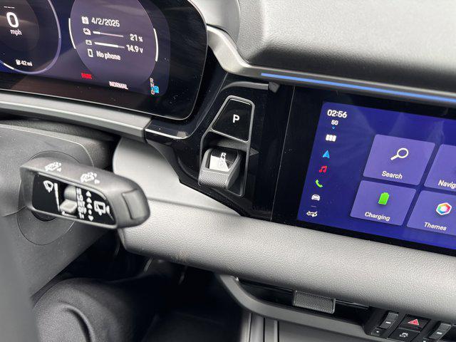 new 2025 Porsche Macan car