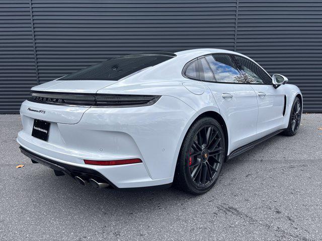 new 2026 Porsche Panamera car