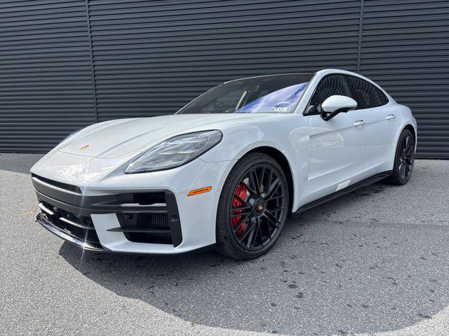 new 2026 Porsche Panamera car