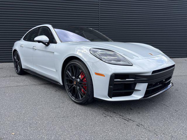 new 2026 Porsche Panamera car