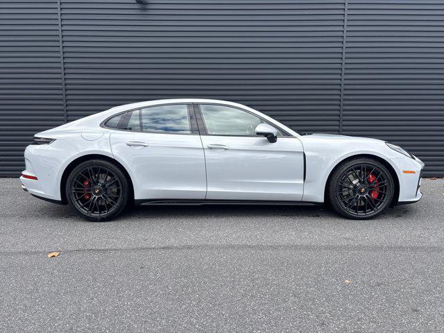 new 2026 Porsche Panamera car