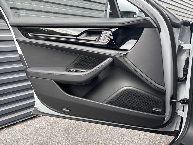 new 2026 Porsche Panamera car