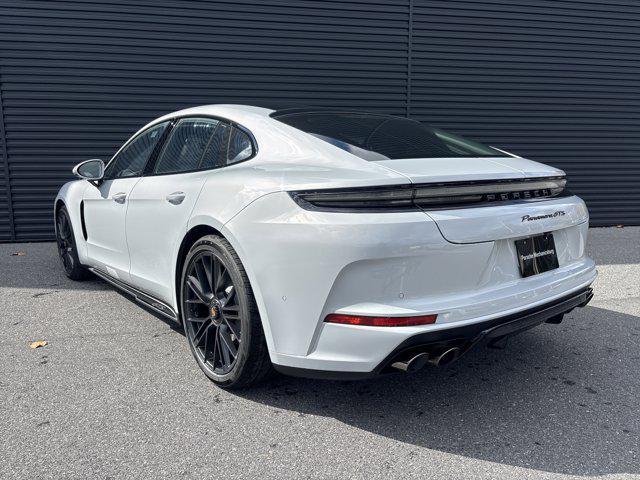 new 2026 Porsche Panamera car