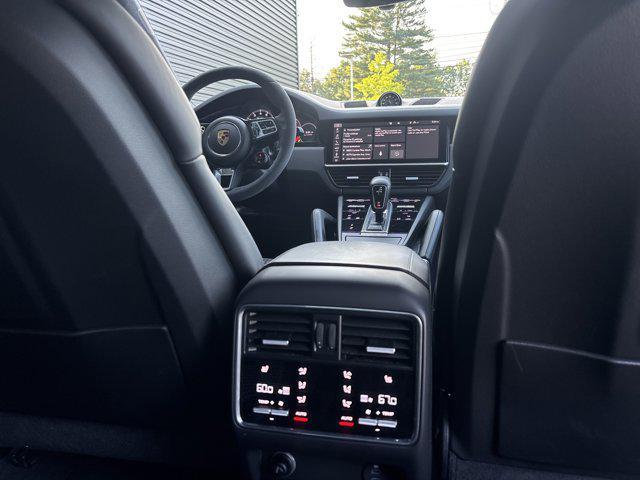 used 2020 Porsche Cayenne car