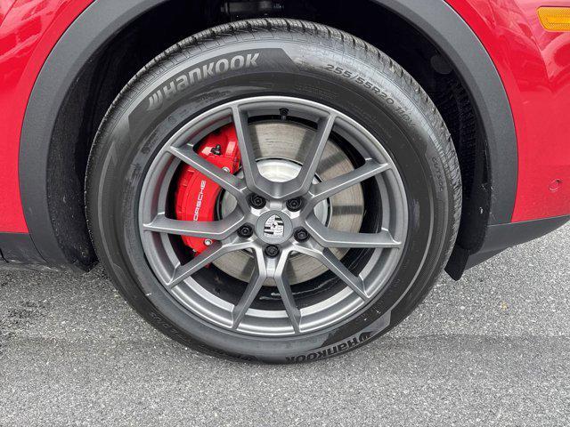 new 2025 Porsche Cayenne car, priced at $129,415