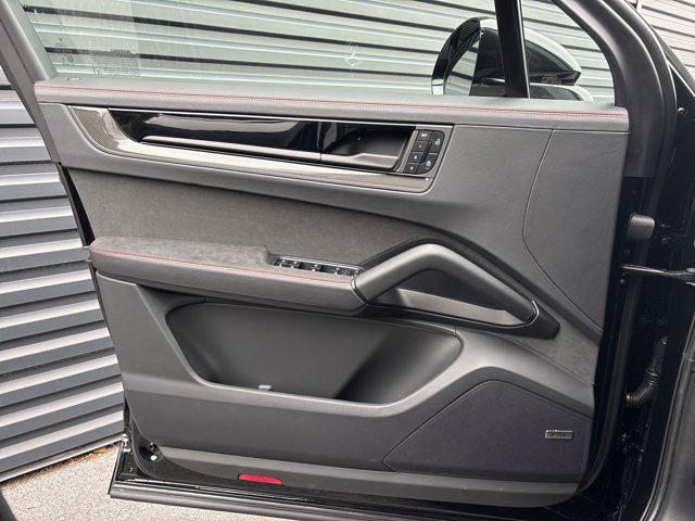 new 2026 Porsche Cayenne car