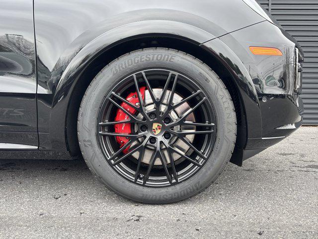 new 2026 Porsche Cayenne car