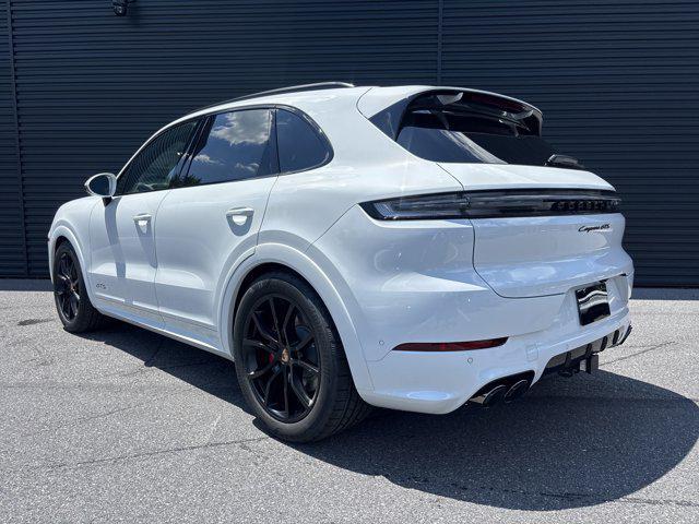 new 2025 Porsche Cayenne car