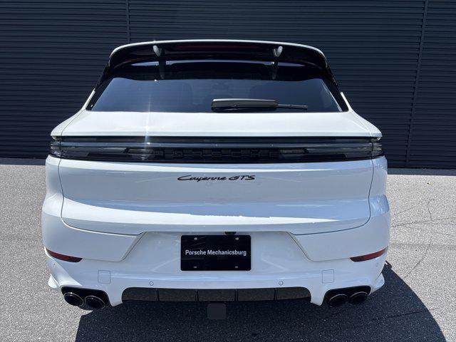 new 2025 Porsche Cayenne car