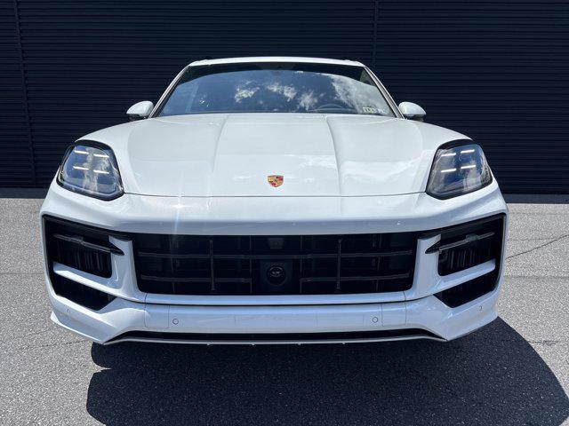 new 2025 Porsche Cayenne car