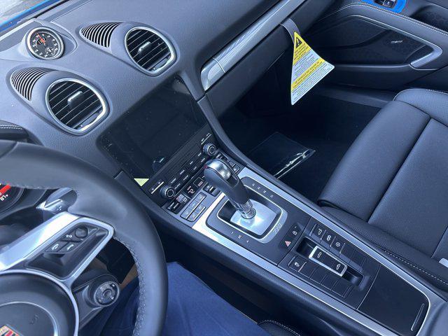 new 2025 Porsche 718 Boxster car