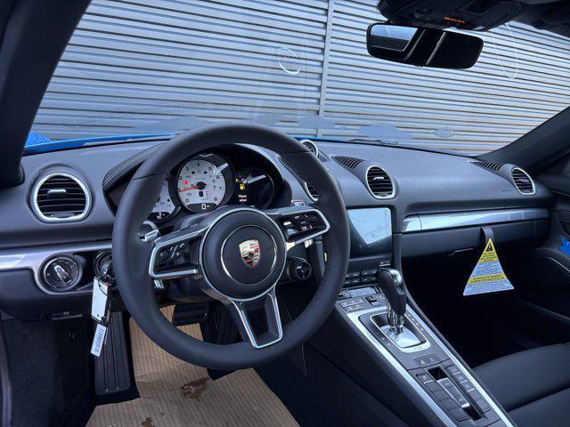 new 2025 Porsche 718 Boxster car
