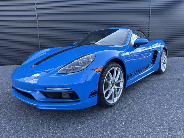 new 2025 Porsche 718 Boxster car