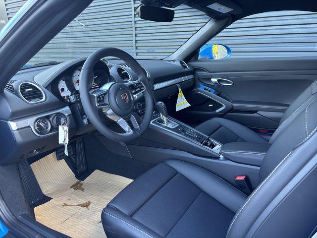 new 2025 Porsche 718 Boxster car