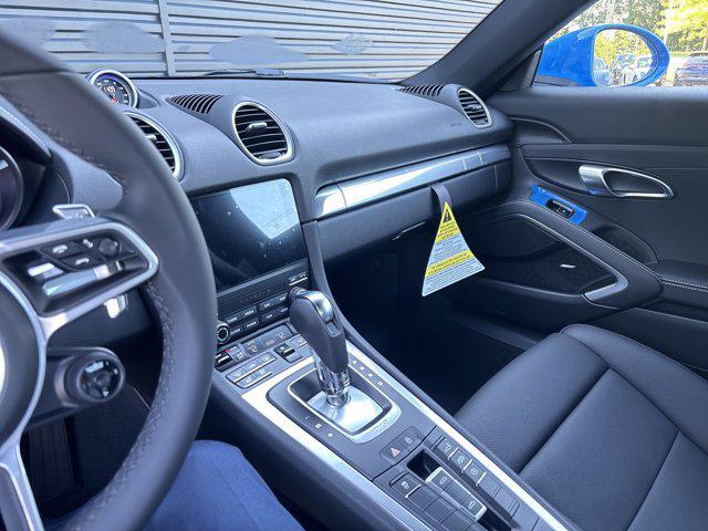 new 2025 Porsche 718 Boxster car