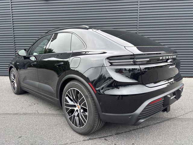 new 2025 Porsche Macan car
