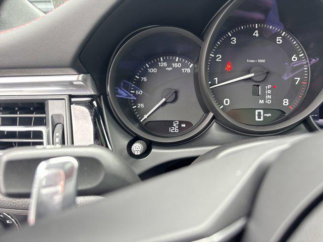 new 2025 Porsche Macan car