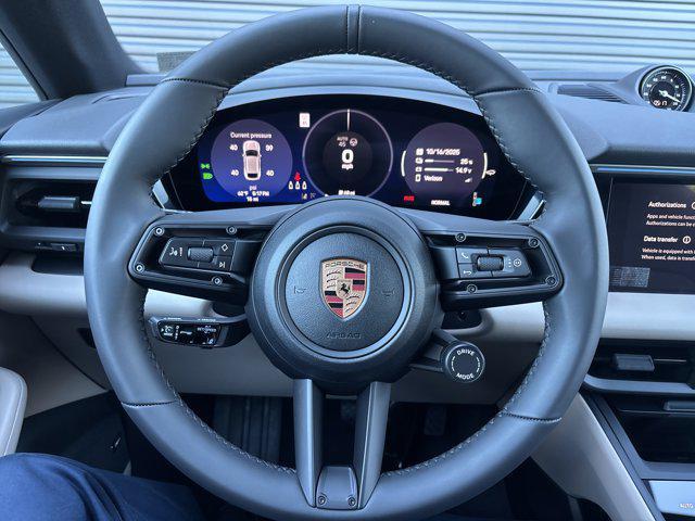 used 2025 Porsche Macan car