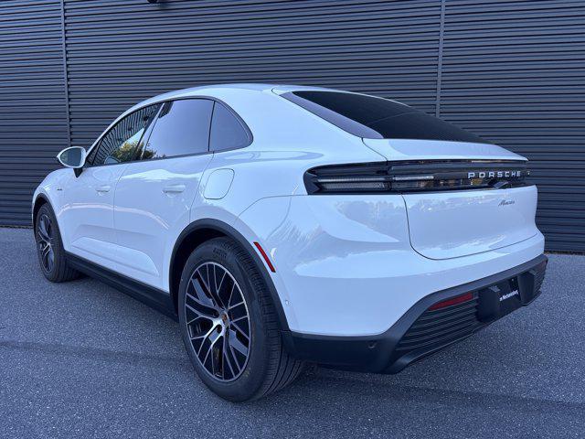 used 2025 Porsche Macan car