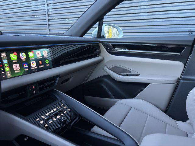 used 2025 Porsche Macan car