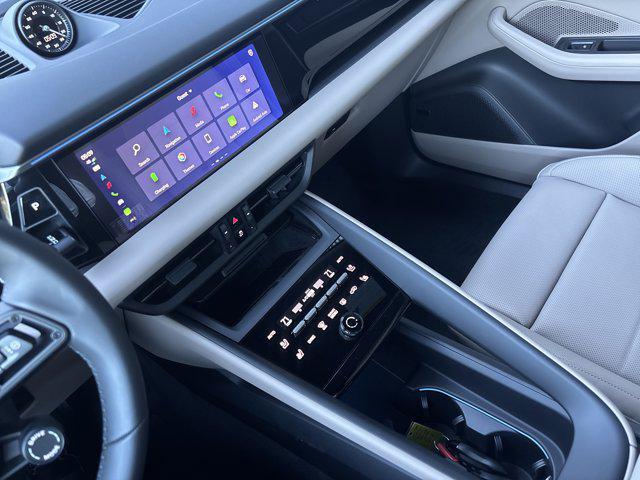 used 2025 Porsche Macan car