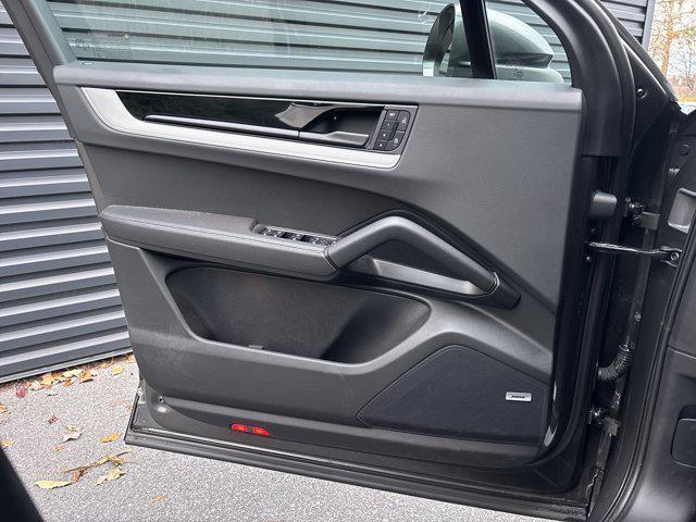 used 2025 Porsche Cayenne car