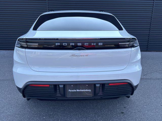new 2025 Porsche Macan car