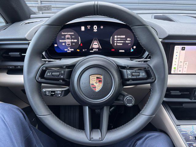 new 2025 Porsche Macan car